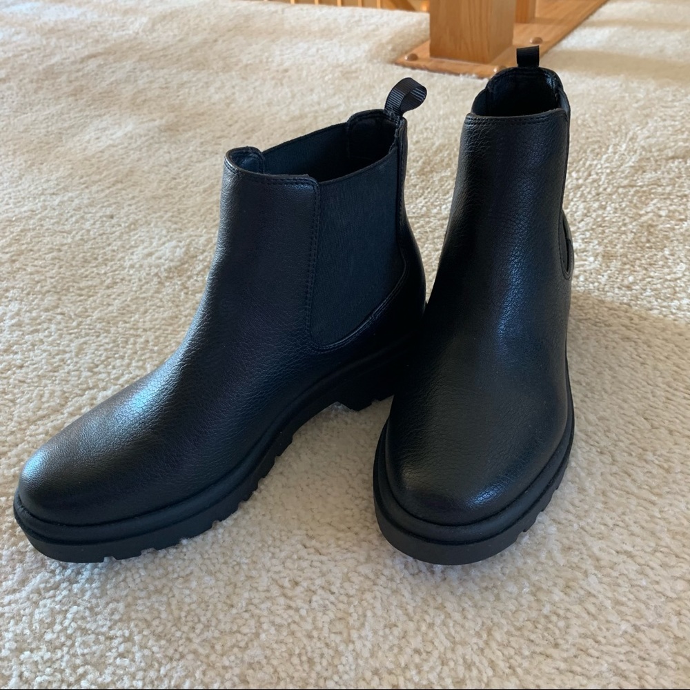 Gwenda Chelsea Boot